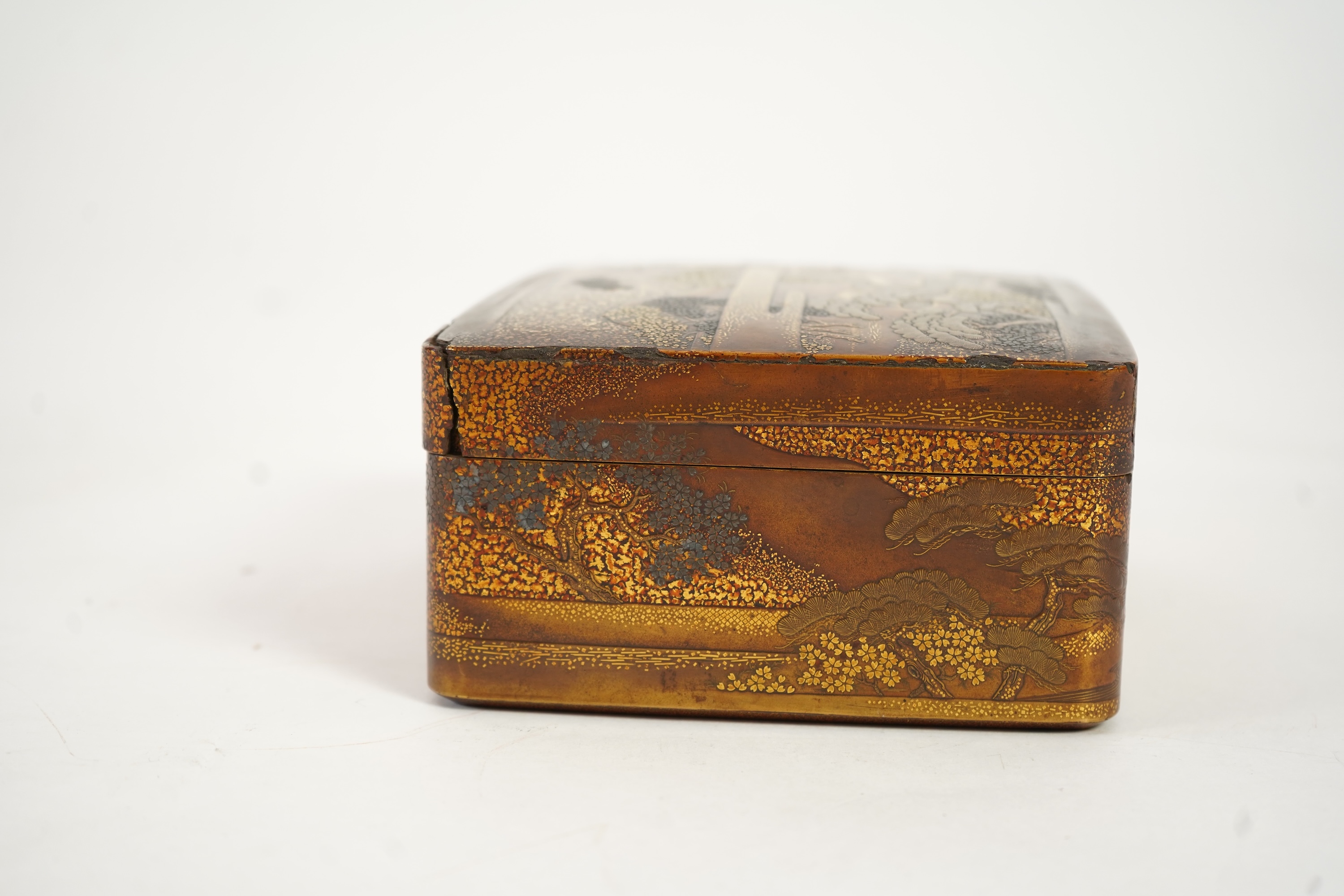 A Japanese gold lacquer ‘landscape’ box, tray and cover, 19th century